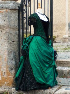 Ballkleid der Gr�nderzeit